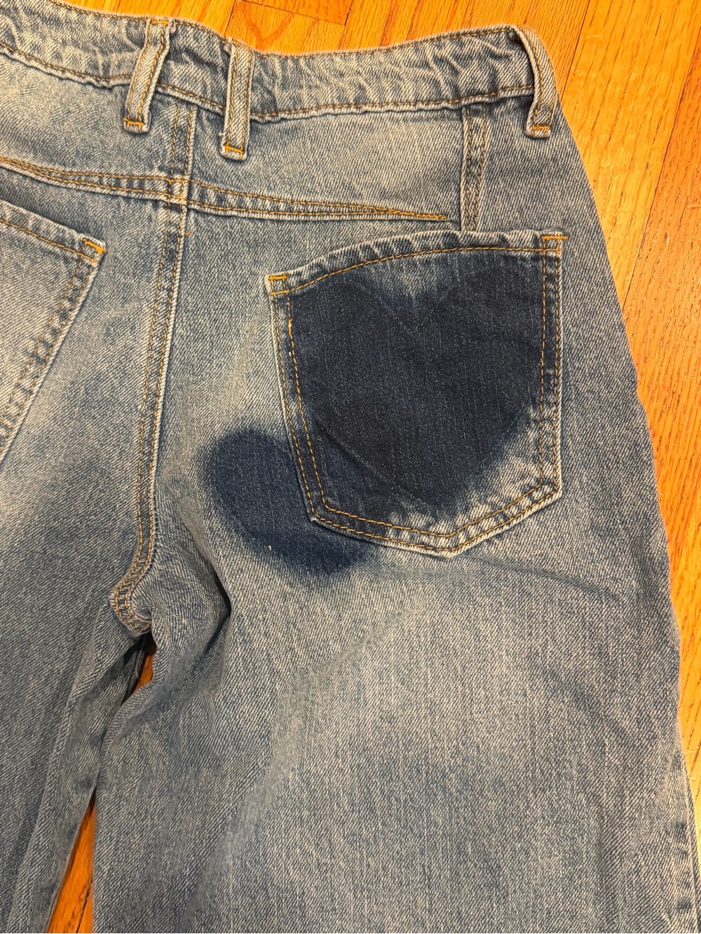 Forever 21 Barrel Fit Blue Heart Women’s Jeans - 24 - Picture 4 of 6